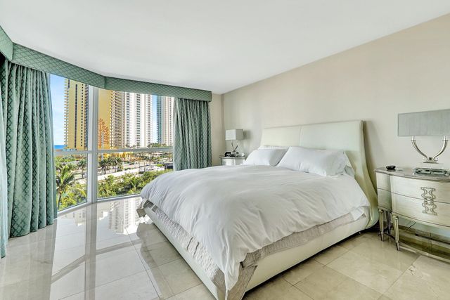 16400 Collins Avenue 641, Sunny Isles Beach, FL 33160