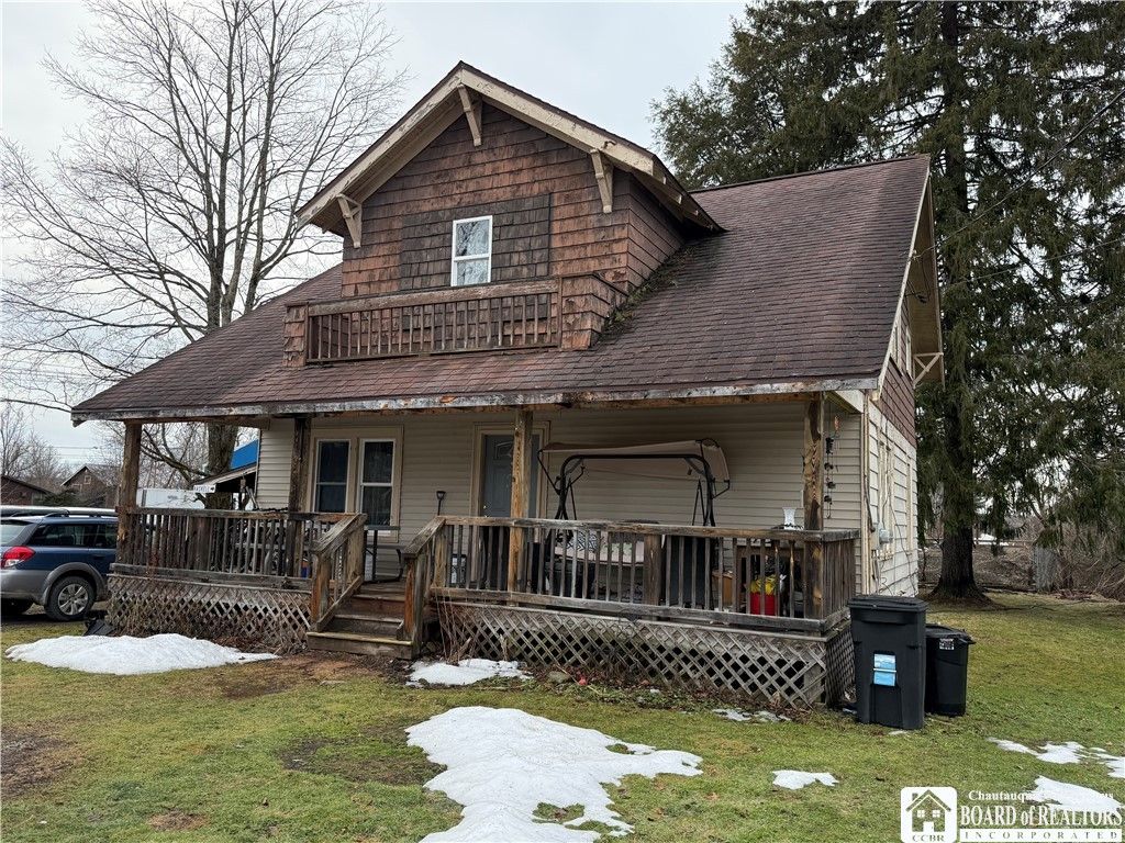 29 Railroad Avenue, Carroll, NY 14738