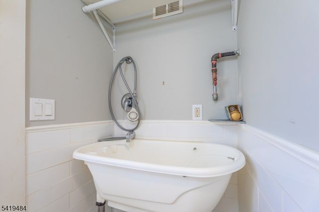 14 Vessel Rd, Ocean Twp., NJ 08758