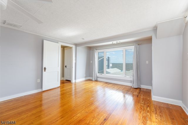 14 Vessel Rd, Ocean Twp., NJ 08758