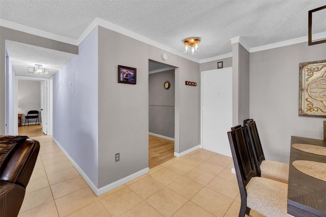 8260 SW 24th St 6112, North Lauderdale, FL 33068