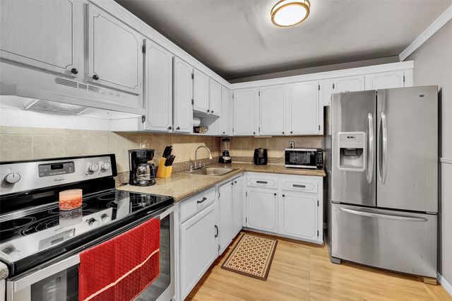 8260 SW 24th St 6112, North Lauderdale, FL 33068