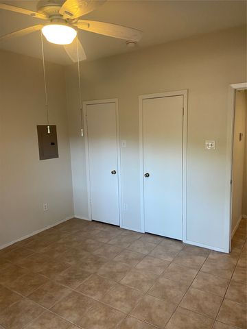 8601 Park Lane 212, Dallas, TX 75231