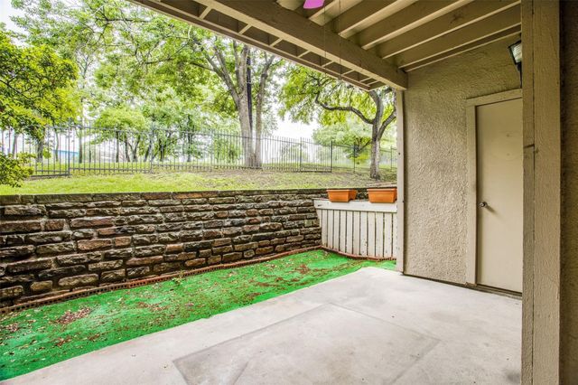 8601 Park Lane 212, Dallas, TX 75231