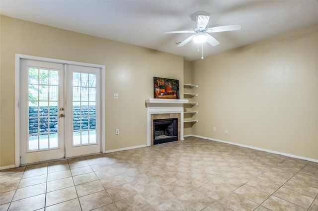 8601 Park Lane 212, Dallas, TX 75231