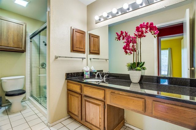 8601 Park Lane 212, Dallas, TX 75231