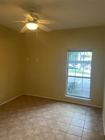 8601 Park Lane 212, Dallas, TX 75231