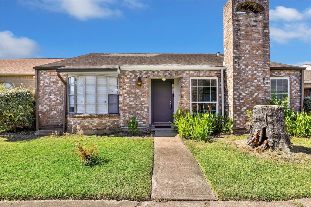 10734 Bexley Drive, Houston, TX 77099