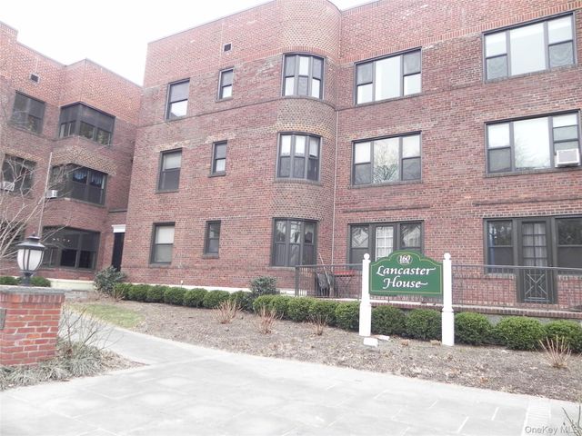 160 S Middle Neck Road 2H, Great Neck, NY 11021
