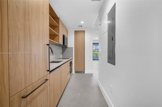 91 NW 27th Street 101, Miami, FL 33127