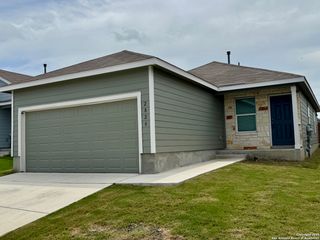 2826 Stigler Dr, Converse, TX 78109