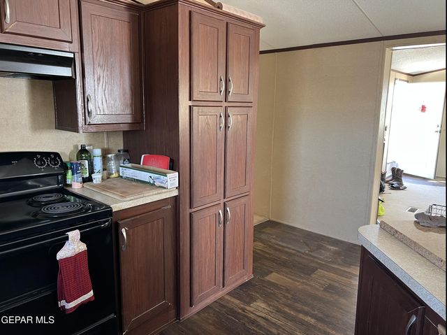 1000 NEWMAN, Fabens, TX 79838