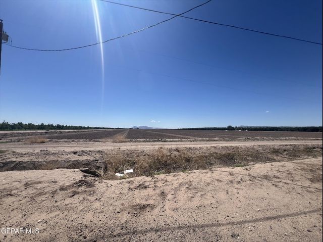 1000 NEWMAN, Fabens, TX 79838