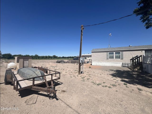 1000 NEWMAN, Fabens, TX 79838