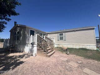 1000 NEWMAN, Fabens, TX 79838