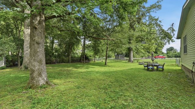 929 S Franklin St, Tullahoma, TN 37388