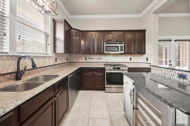 37441 Amalfi Dr, Prairieville, LA 70769