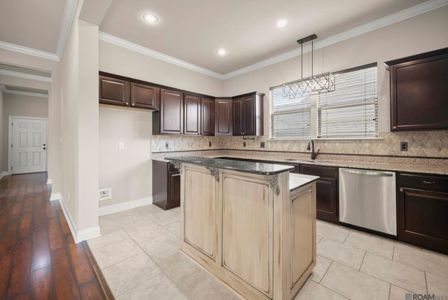 37441 Amalfi Dr, Prairieville, LA 70769