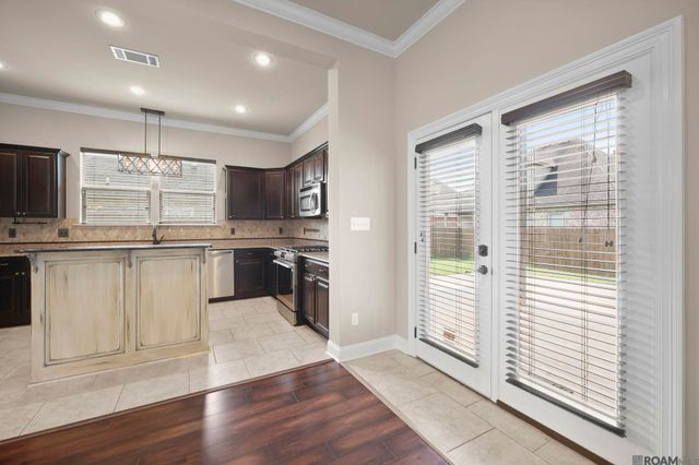 37441 Amalfi Dr, Prairieville, LA 70769