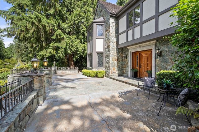 4430 Green Cove Street NW, Olympia, WA 98502