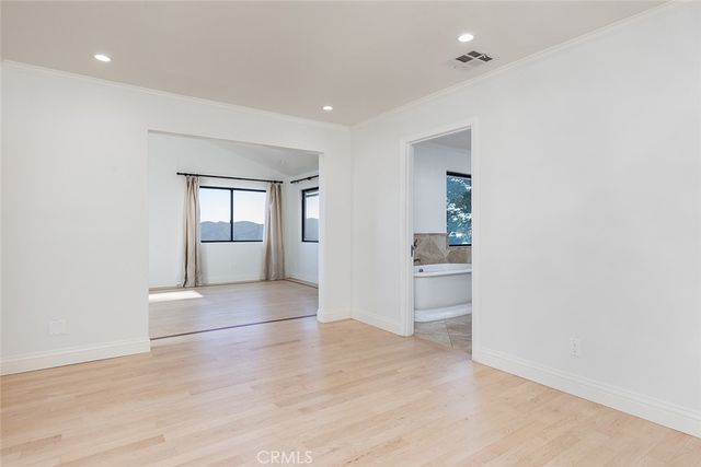 5660 Pine Cone Road, La Crescenta, CA 91214