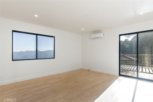 5660 Pine Cone Road, La Crescenta, CA 91214