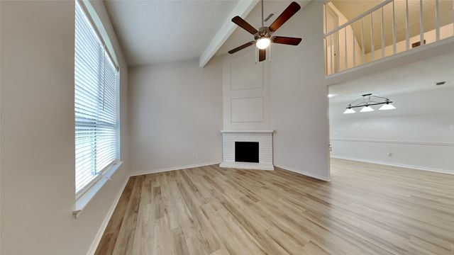 2 Saint Charles Place, Midlothian, TX 76065