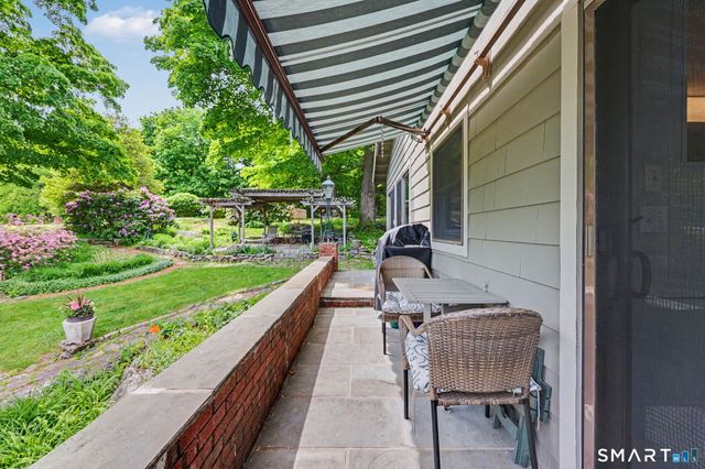 1A and 3 Satterlee Road, New Fairfield, CT 06812
