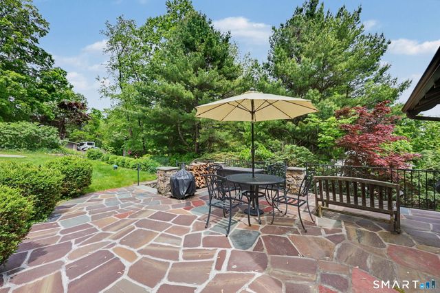 1A and 3 Satterlee Road, New Fairfield, CT 06812