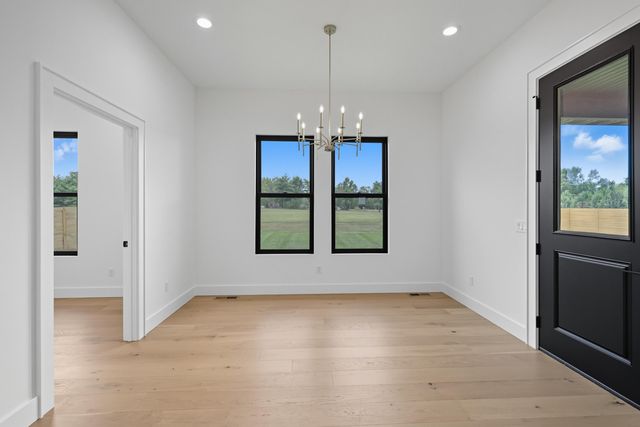 1744 E Cobblestone Drive, Ozark, MO 65721