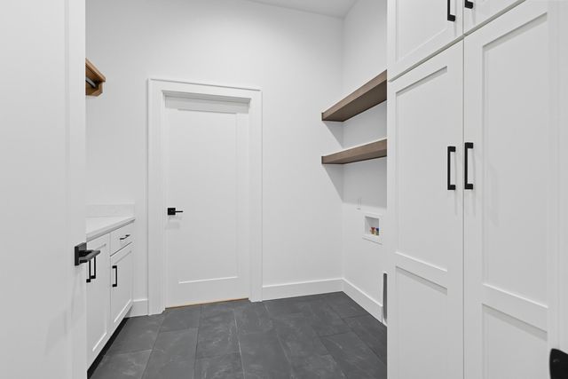 1744 E Cobblestone Drive, Ozark, MO 65721