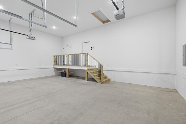 1744 E Cobblestone Drive, Ozark, MO 65721