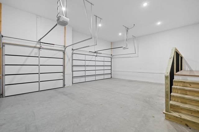 1744 E Cobblestone Drive, Ozark, MO 65721