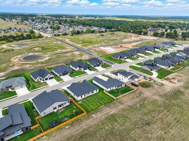 1744 E Cobblestone Drive, Ozark, MO 65721