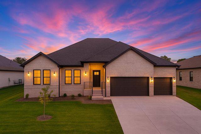 1744 E Cobblestone Drive, Ozark, MO 65721