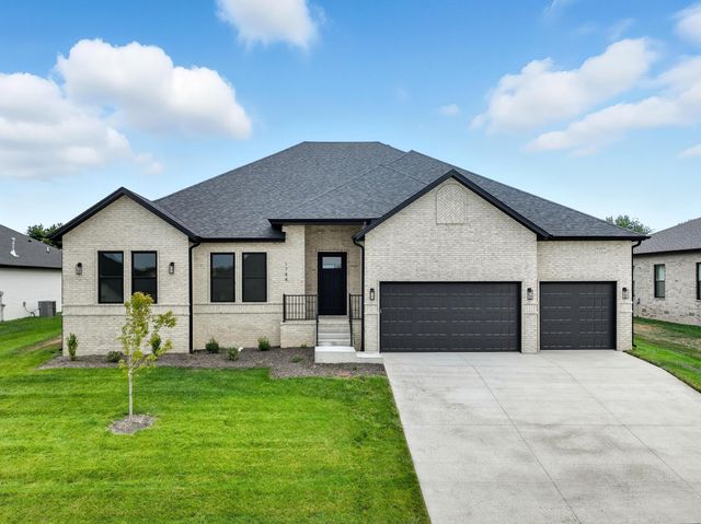1744 E Cobblestone Drive, Ozark, MO 65721
