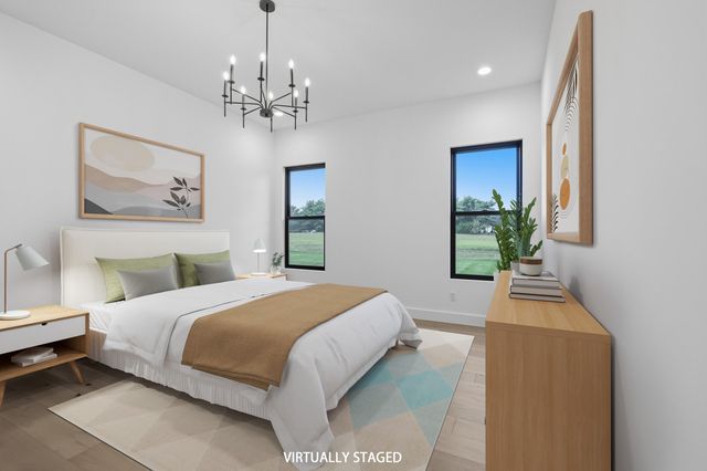 1744 E Cobblestone Drive, Ozark, MO 65721