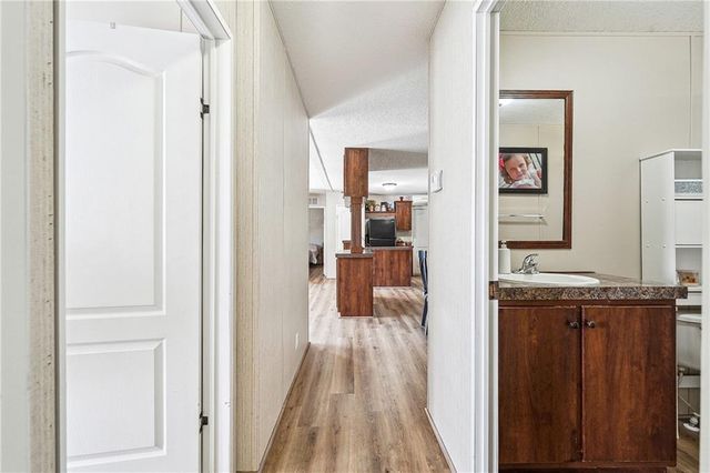 2496 Venture Drive, Gainesville, GA 30506