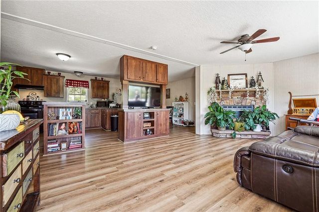 2496 Venture Drive, Gainesville, GA 30506