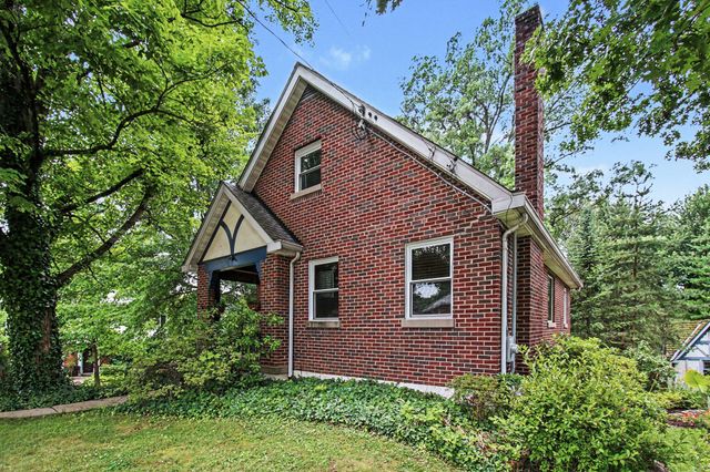 26 Lake Street, Fort Wright, KY 41011