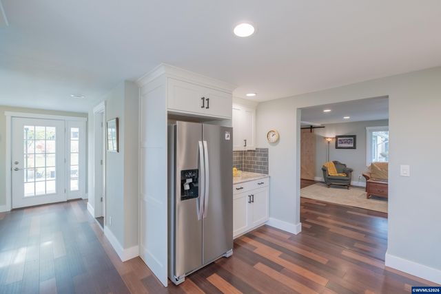 208 NW Lewisburg Av, Corvallis, OR 97330