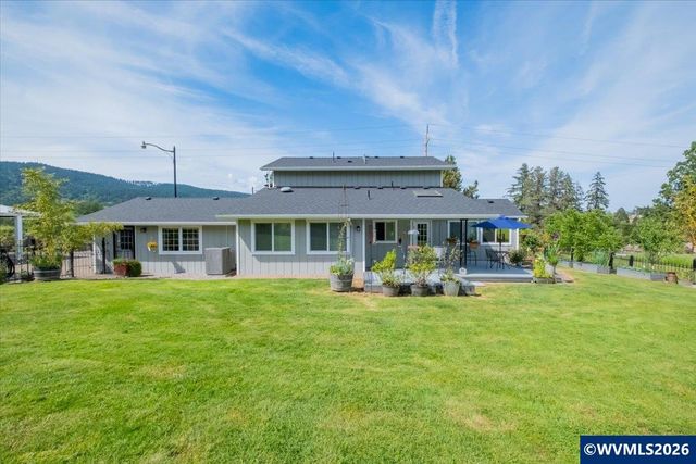 208 NW Lewisburg Av, Corvallis, OR 97330
