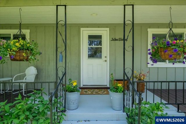 208 NW Lewisburg Av, Corvallis, OR 97330