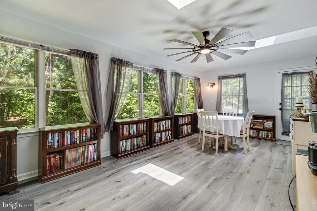 Image 10 of property listing at 39830 STILLWATER WAY, Mechanicsville, MD 20659
