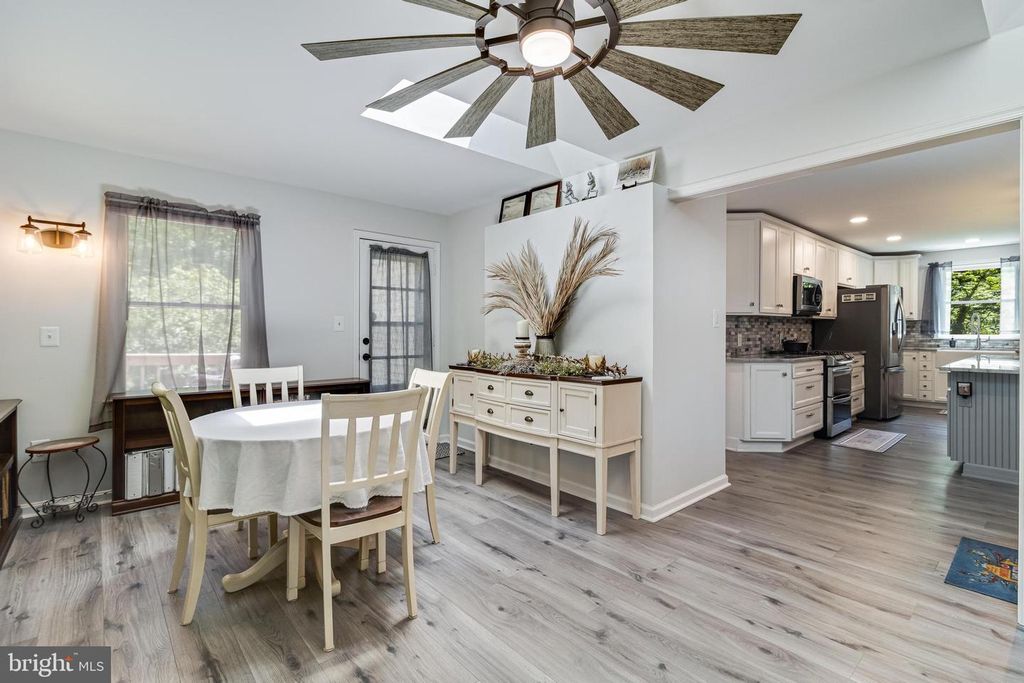 Image 11 of property listing at 39830 STILLWATER WAY, Mechanicsville, MD 20659
