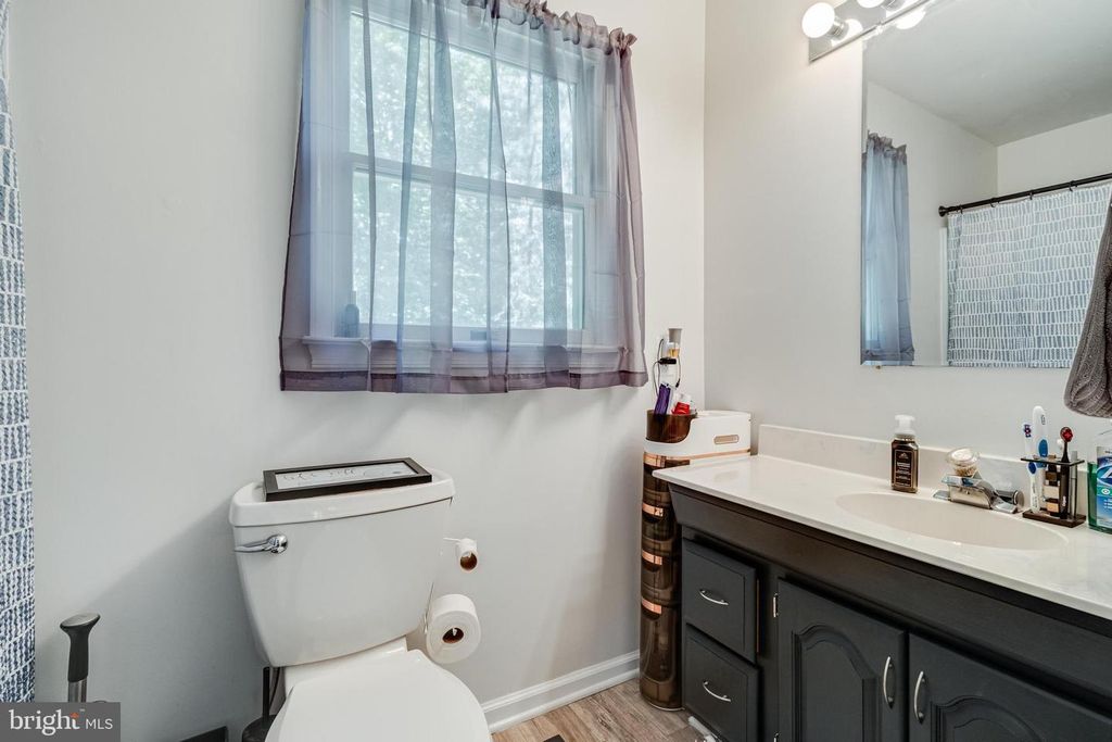 Image 13 of property listing at 39830 STILLWATER WAY, Mechanicsville, MD 20659