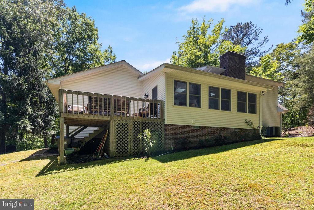 Image 22 of property listing at 39830 STILLWATER WAY, Mechanicsville, MD 20659