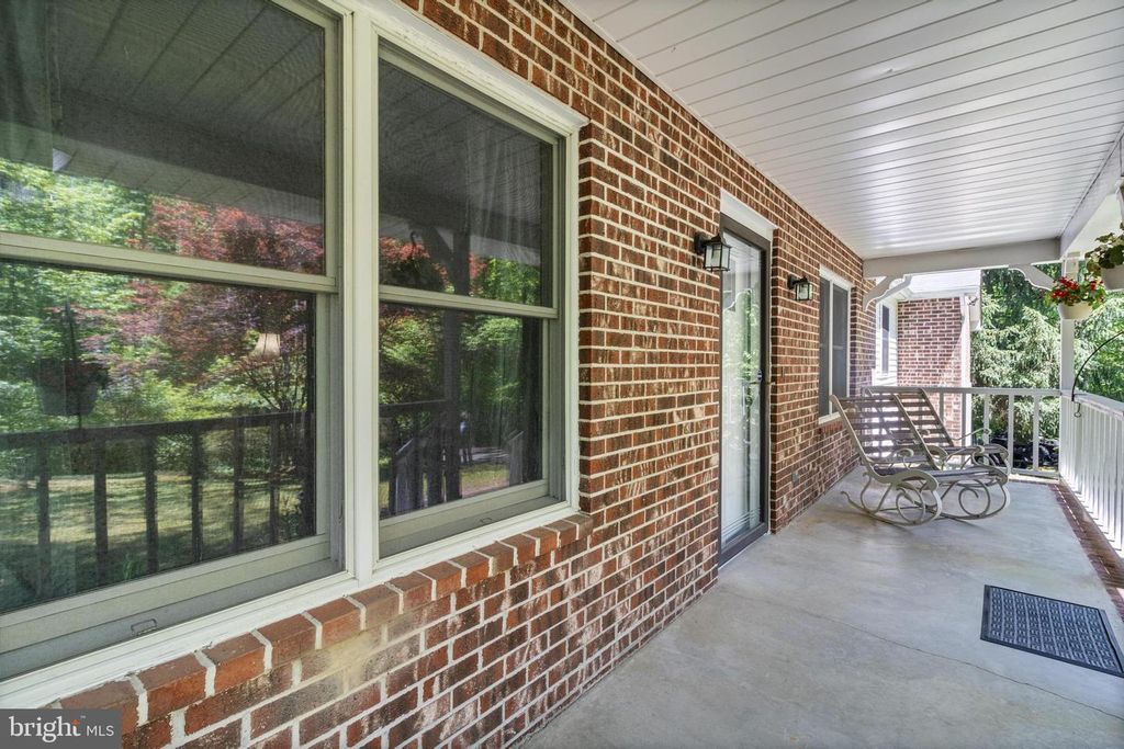 Image 3 of property listing at 39830 STILLWATER WAY, Mechanicsville, MD 20659