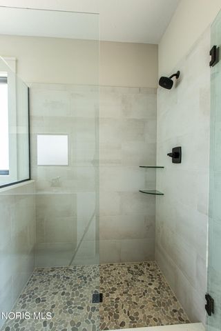 9420 Kimball, Sylvania, OH 43560