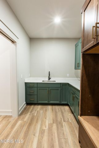 9420 Kimball, Sylvania, OH 43560